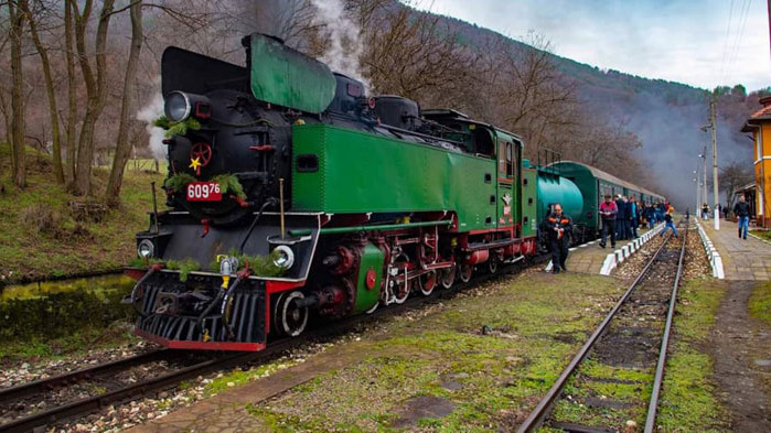 Пътуване с парен локомотив отбелязва годишнина на теснолинейката